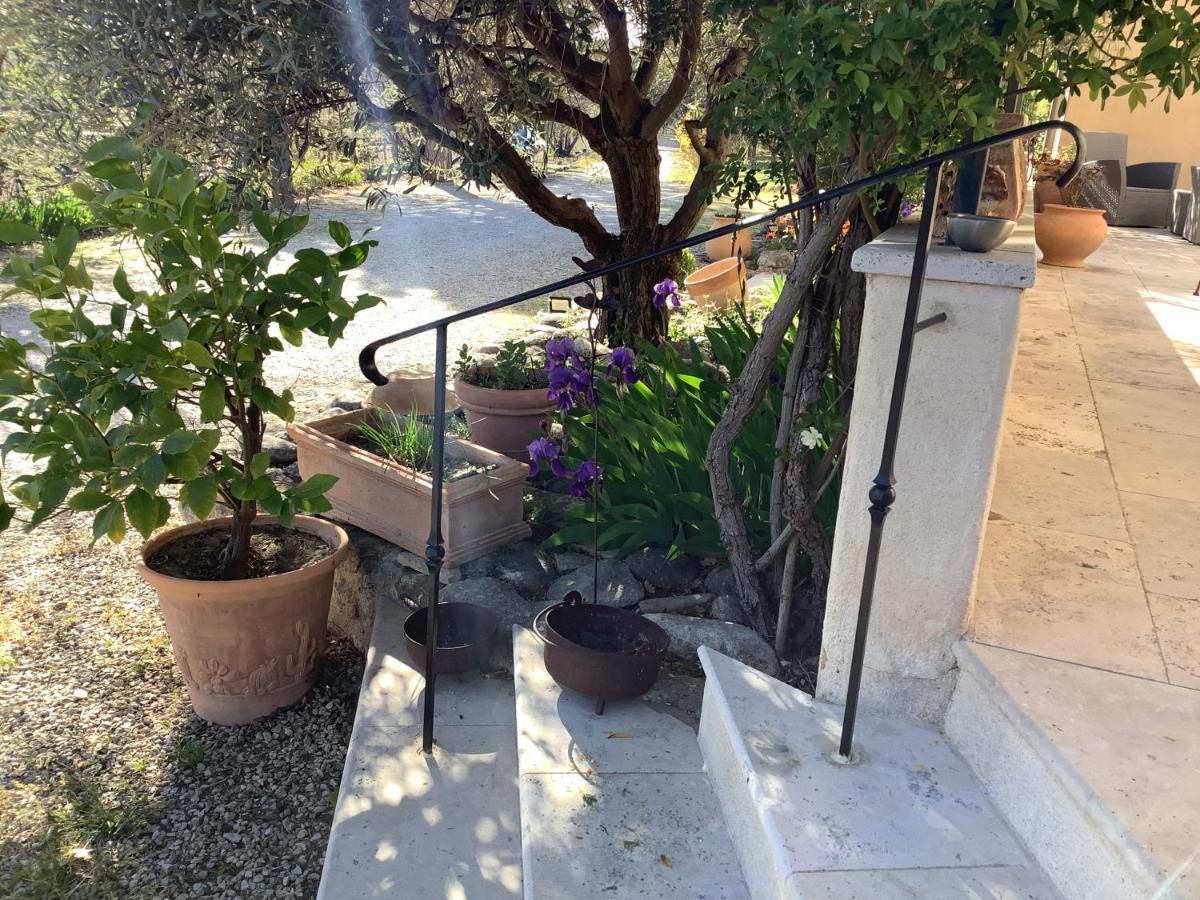 Bed and Breakfast Jardin D'Antan Ansouis Екстер'єр фото