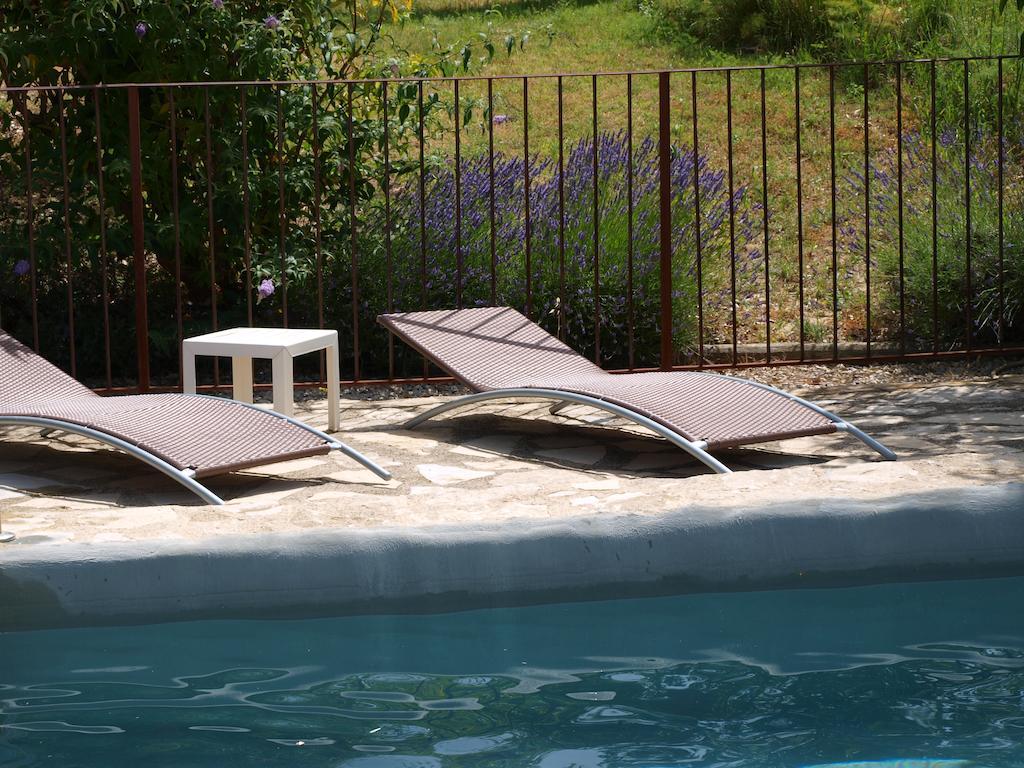 Bed and Breakfast Jardin D'Antan Ansouis Екстер'єр фото